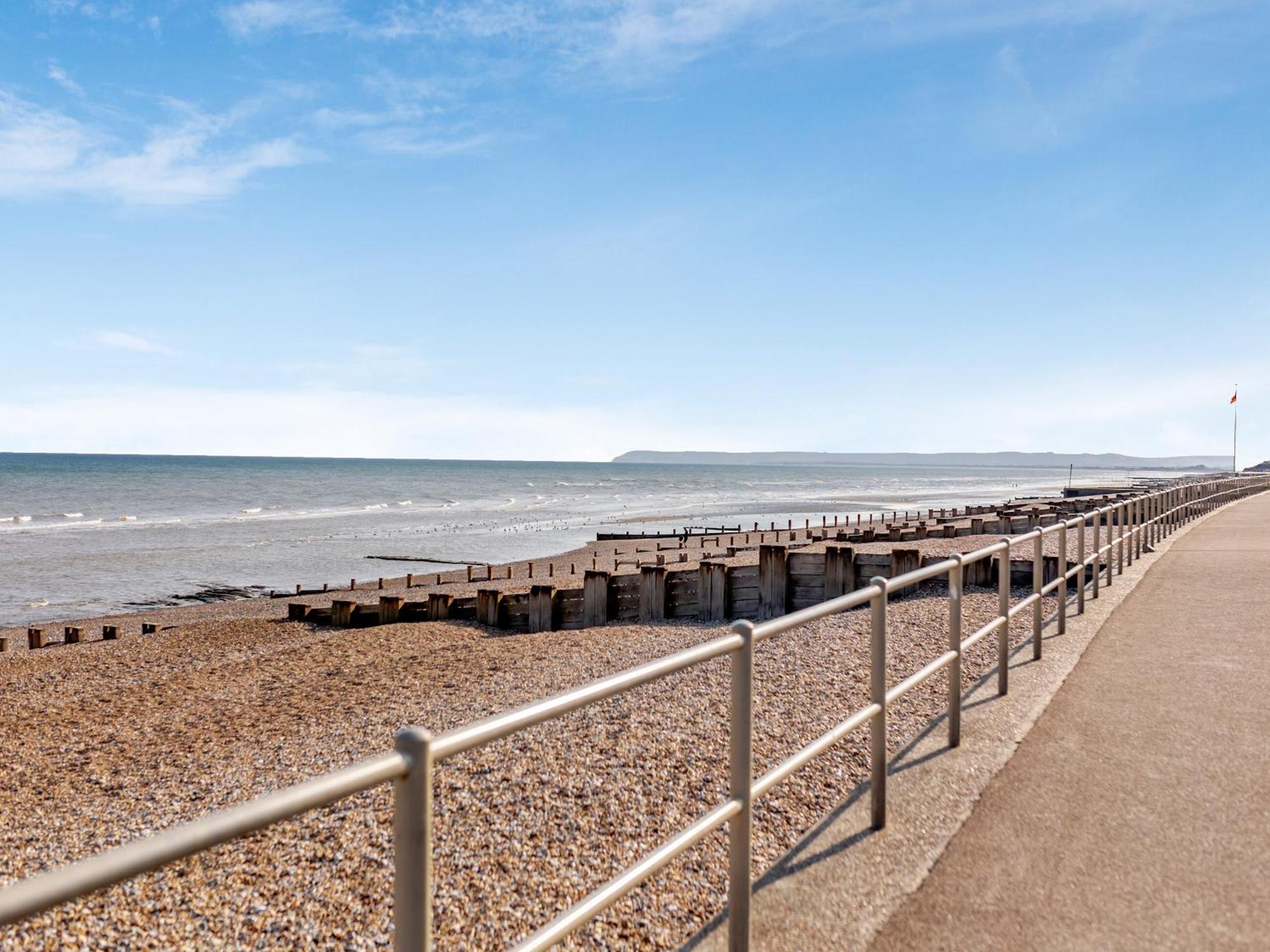 Crossways Mansions Vila Bexhill-on-Sea Exterior foto