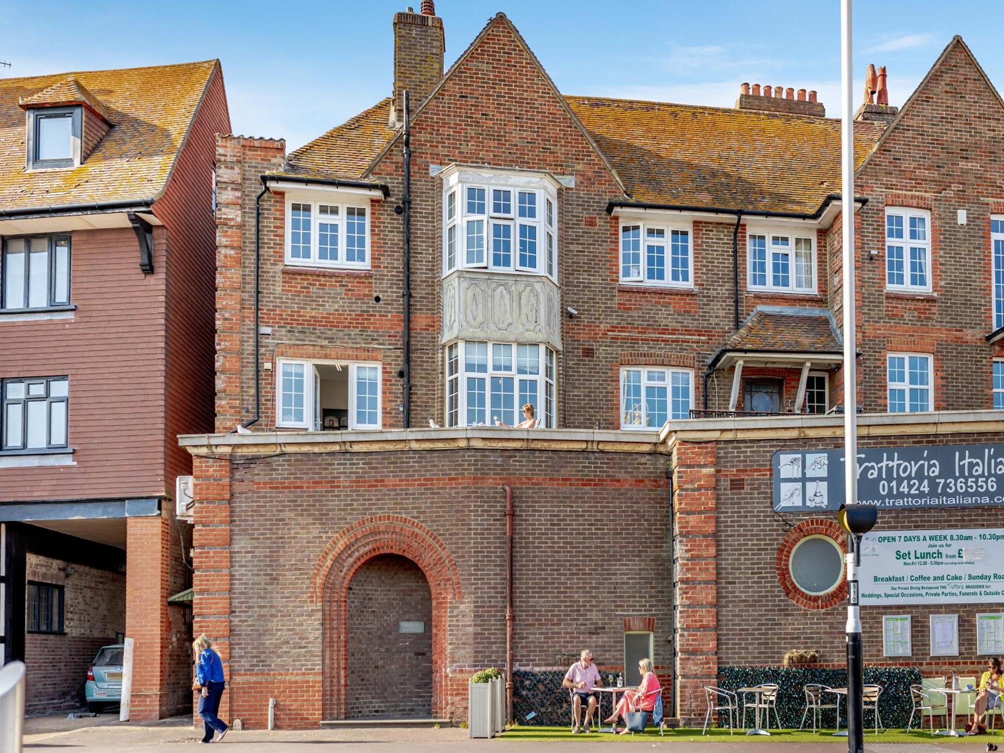 Crossways Mansions Vila Bexhill-on-Sea Exterior foto